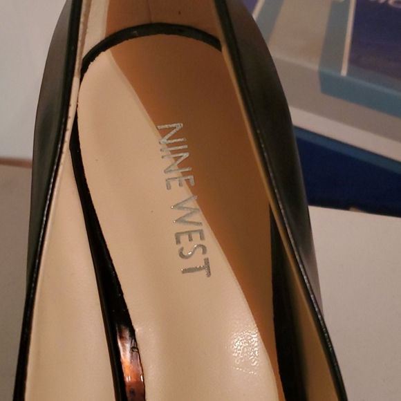 Pumps - Picture 4 of 4